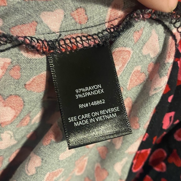 Love heart dress - Picture 5 of 5